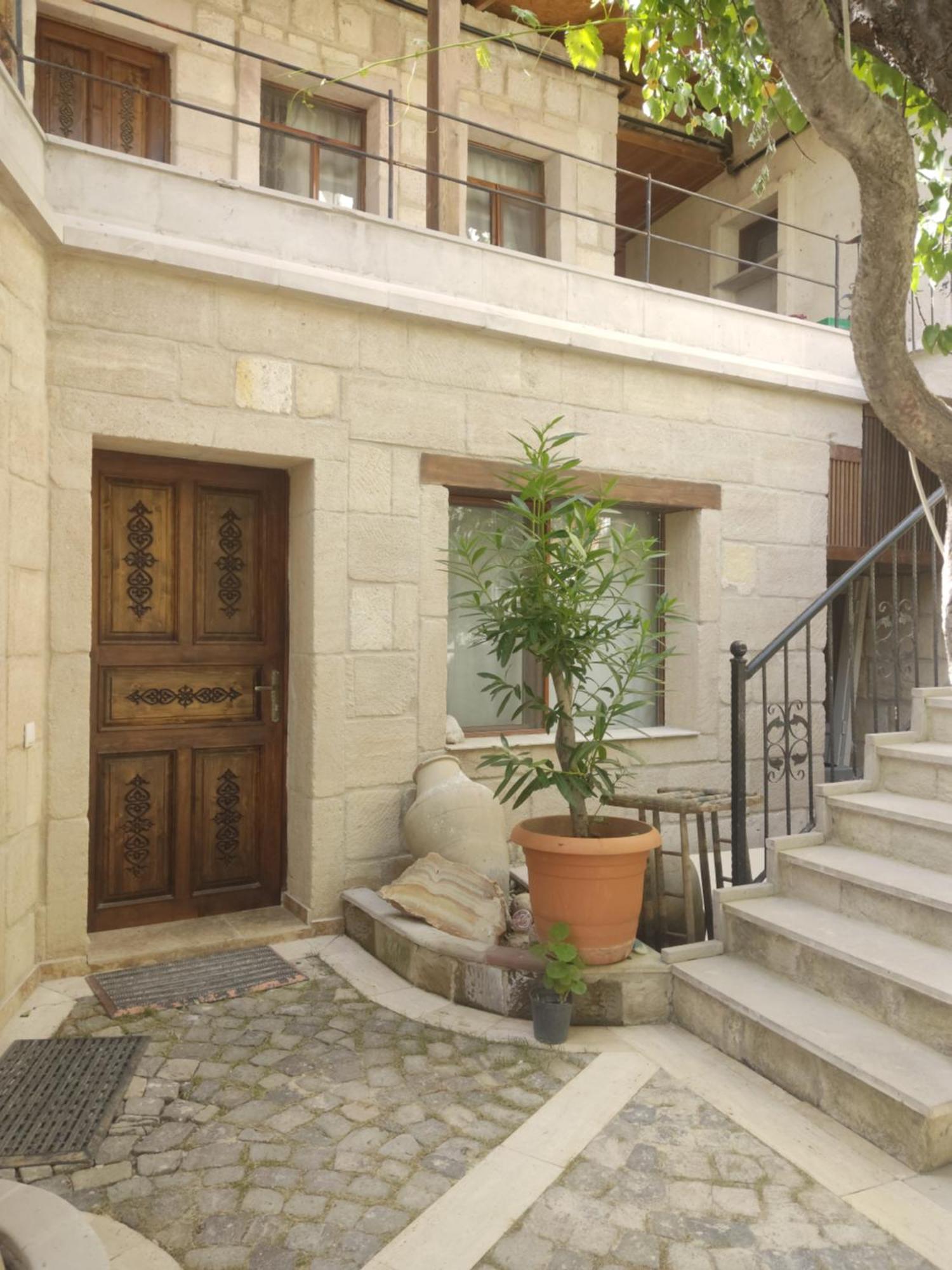 Luwian Stone House Готель