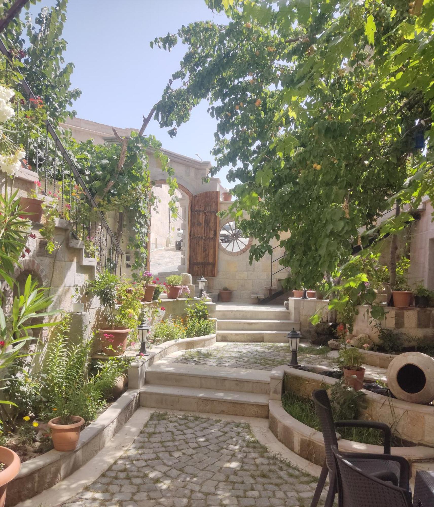Luwian Stone House Готель 5*