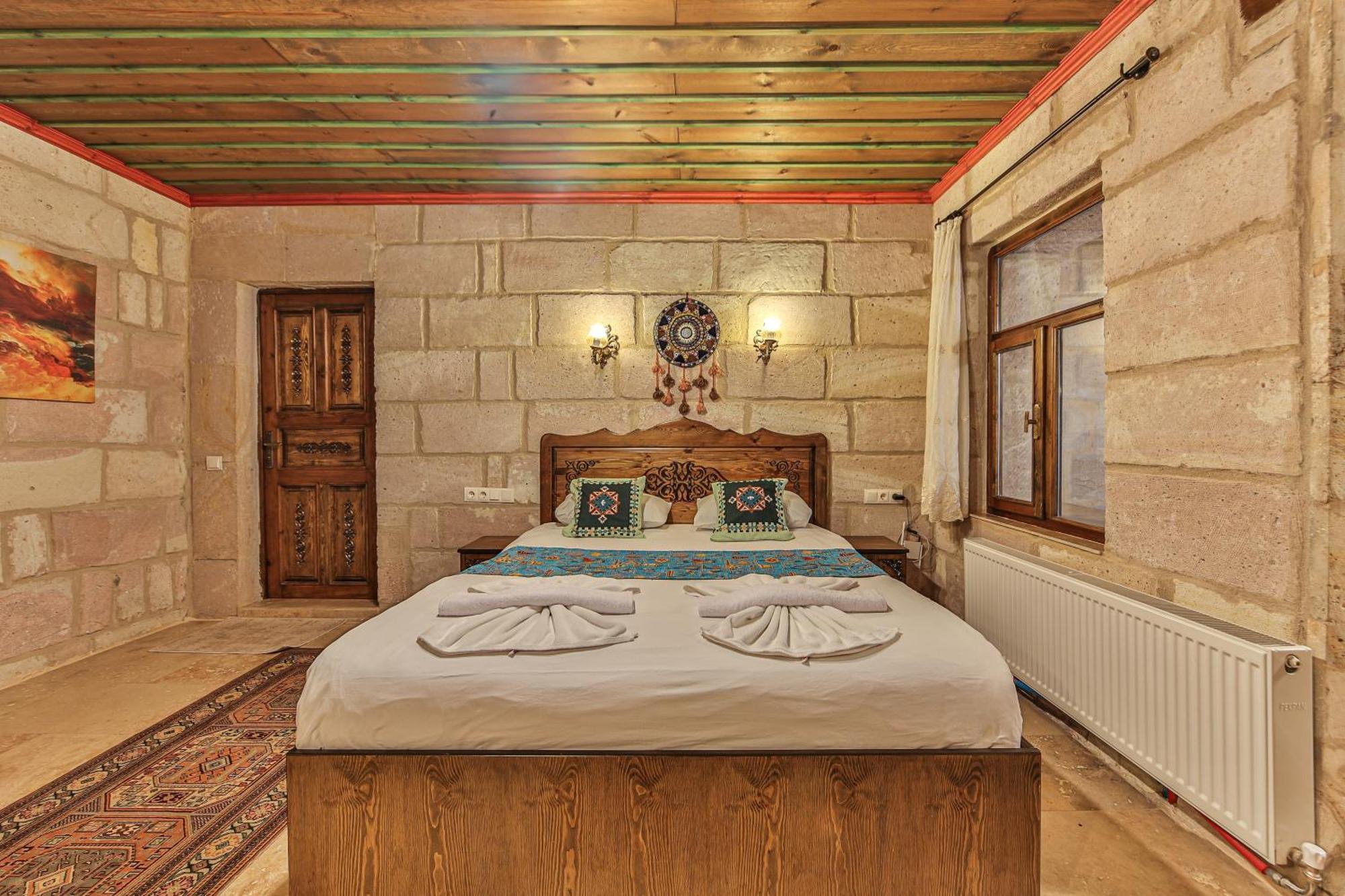 Готель Luwian Stone House 5*