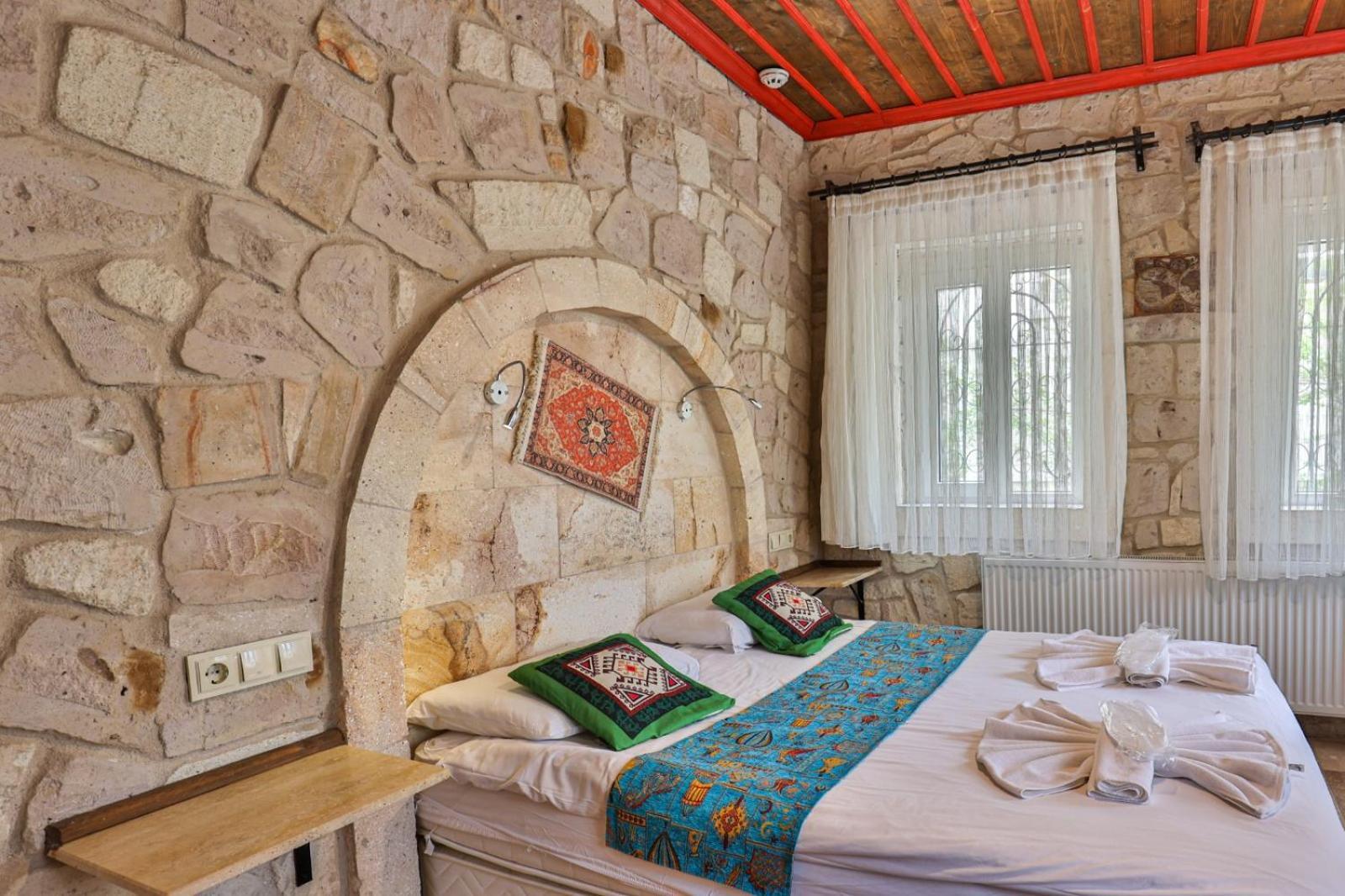 Luwian Stone House Готель