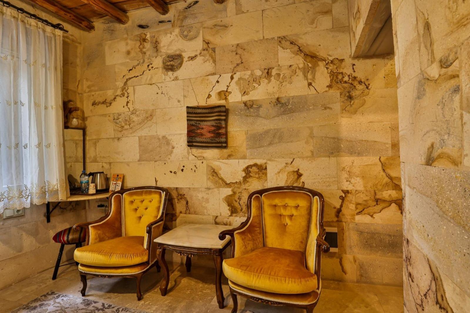 Luwian Stone House Гьореме